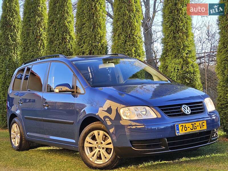 Минивэн Volkswagen Touran 2004 в Дрогобыче