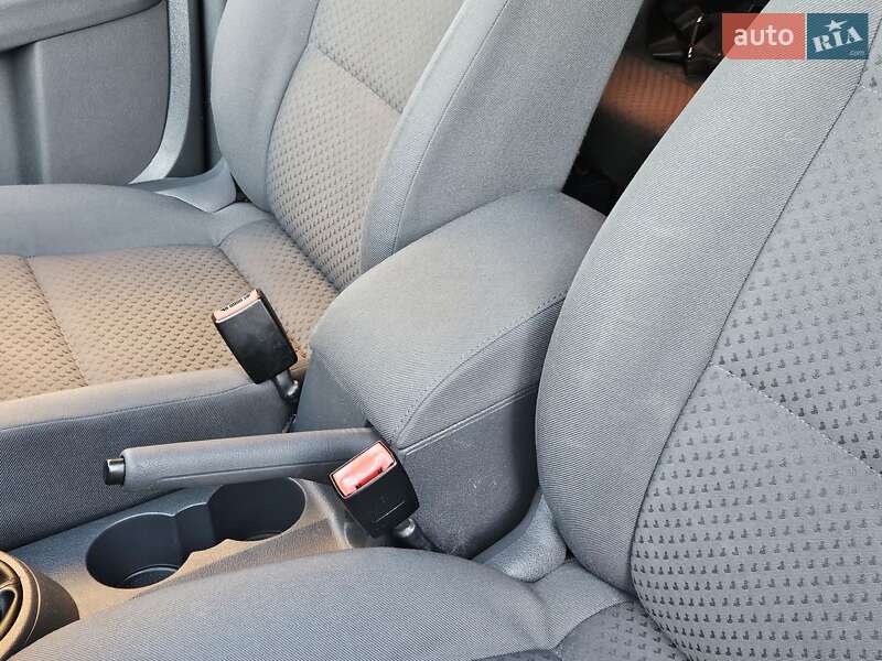 Минивэн Volkswagen Touran 2004 в Дрогобыче