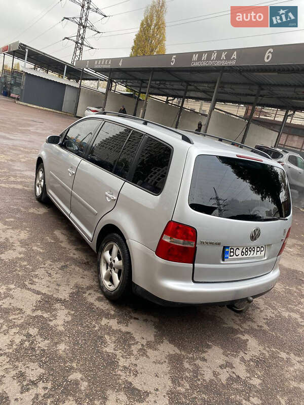 Volkswagen Touran 2003 Volkswagen Touran 2003