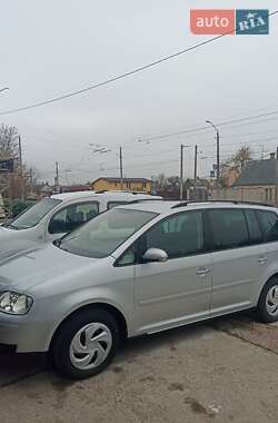 Минивэн Volkswagen Touran 2006 в Житомире