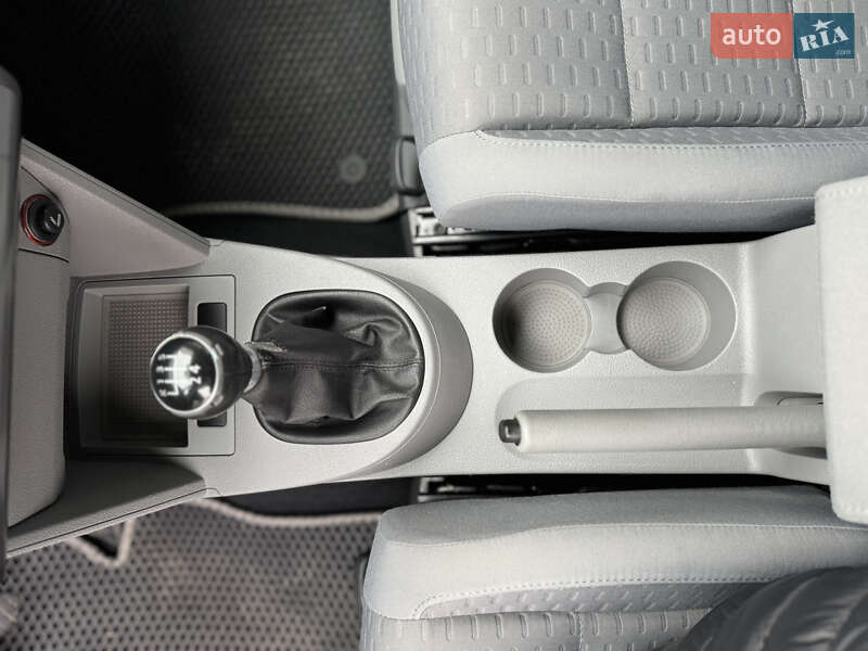 Минивэн Volkswagen Touran 2008 в Черкассах фото 44 Минивэн Volkswagen Touran 2008 в Черкассах