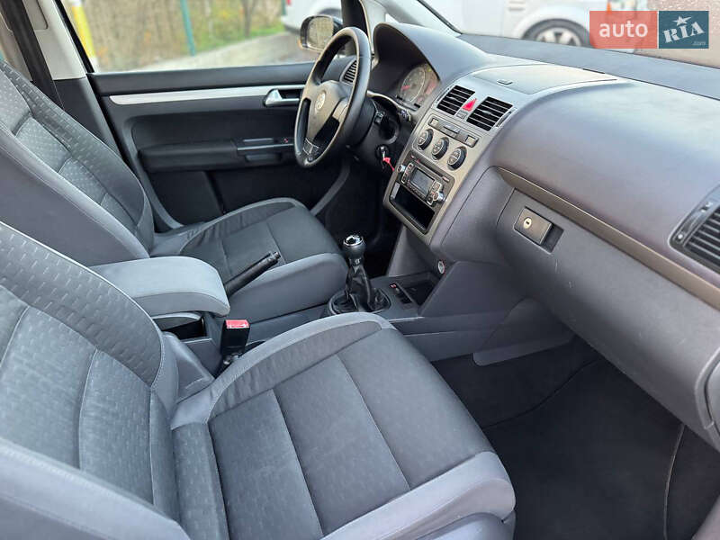 Минивэн Volkswagen Touran 2008 в Дрогобыче