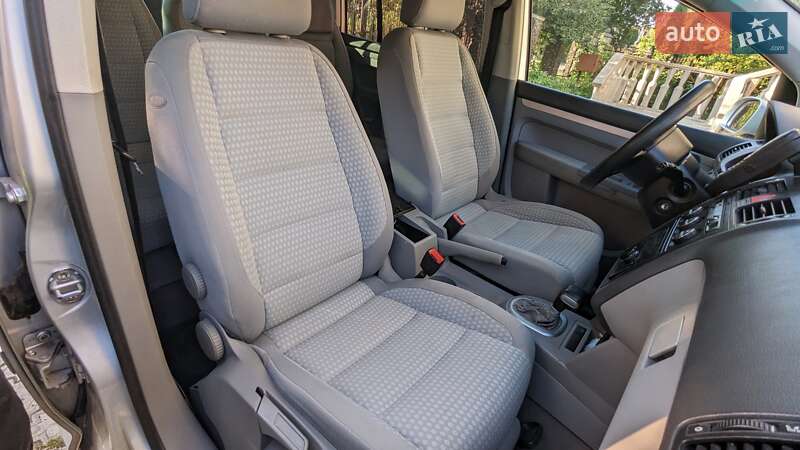 Минивэн Volkswagen Touran 2004 в Ровно фото 8 Минивэн Volkswagen Touran 2004 в Ровно