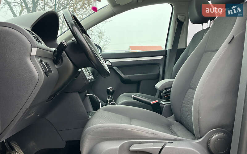 Мінівен Volkswagen Touran 2011 в Коломиї фото 9 Мінівен Volkswagen Touran 2011 в Коломиї