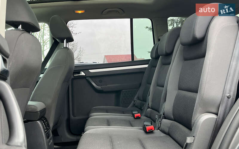 Мінівен Volkswagen Touran 2011 в Коломиї фото 23 Мінівен Volkswagen Touran 2011 в Коломиї