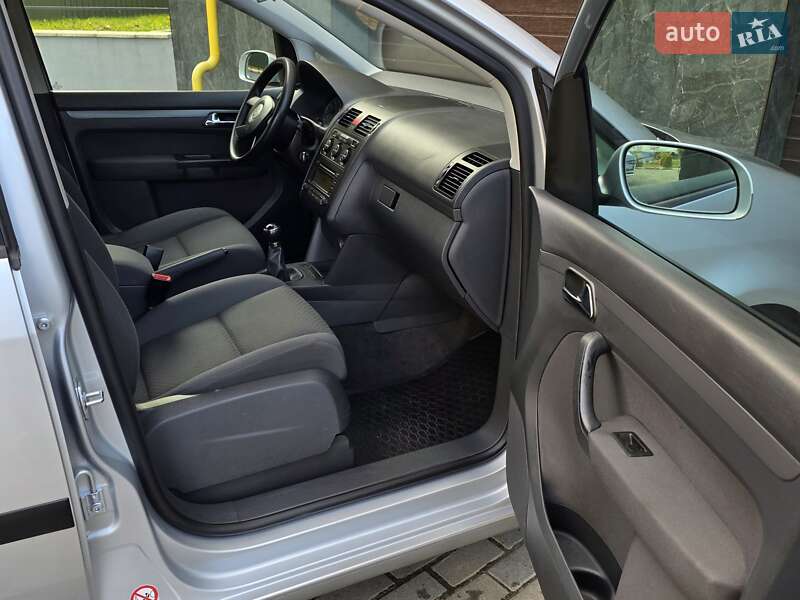 Минивэн Volkswagen Touran 2005 в Тернополе