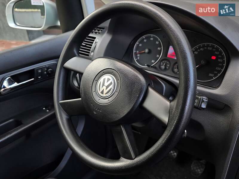 Минивэн Volkswagen Touran 2005 в Тернополе