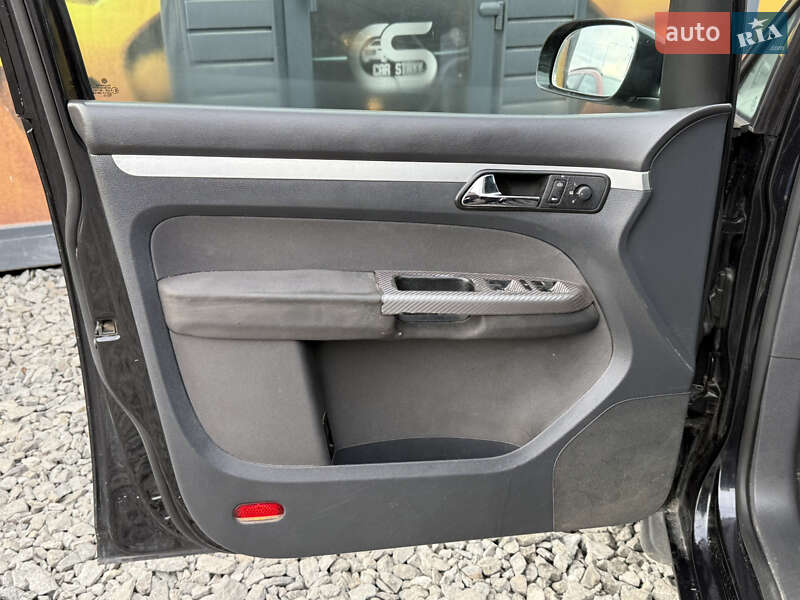 Минивэн Volkswagen Touran 2006 в Стрые фото 39 Минивэн Volkswagen Touran 2006 в Стрые