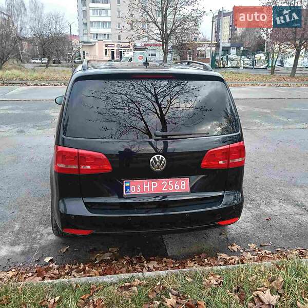 Минивэн Volkswagen Touran 2011 в Звягеле