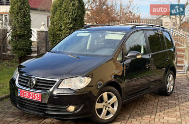Минивэн Volkswagen Touran 2009 в Ивано-Франковске