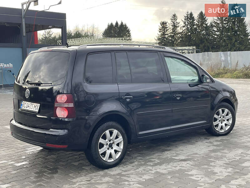 Мінівен Volkswagen Touran 2004 в Самборі