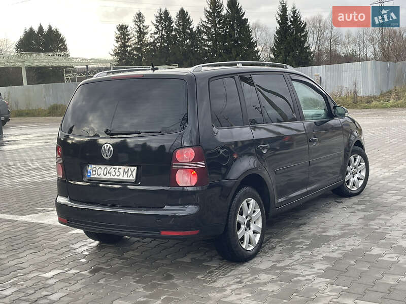 Мінівен Volkswagen Touran 2004 в Самборі