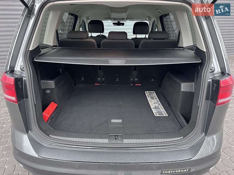 Мікровен Volkswagen Touran 2016 в Кам'янському