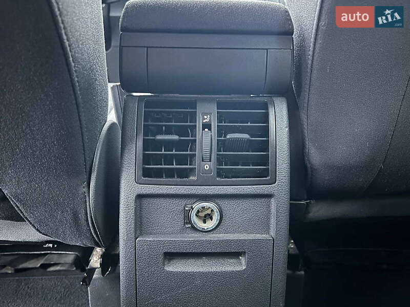 Минивэн Volkswagen Touran 2009 в Львове