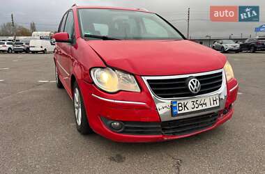 Мінівен Volkswagen Touran 2006 в Києві