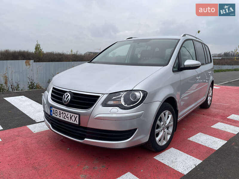 Volkswagen Touran 2010 Volkswagen Touran 2010