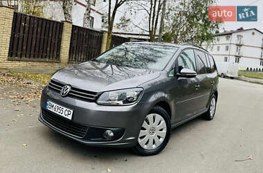 Минивэн Volkswagen Touran 2010 в Киеве