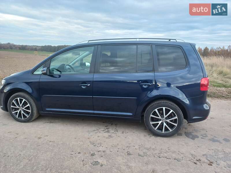 Минивэн Volkswagen Touran 2012 в Луцке фото 3 Минивэн Volkswagen Touran 2012 в Луцке