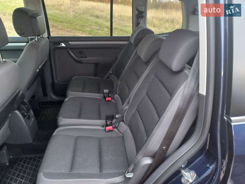 Минивэн Volkswagen Touran 2012 в Луцке фото 17 Минивэн Volkswagen Touran 2012 в Луцке