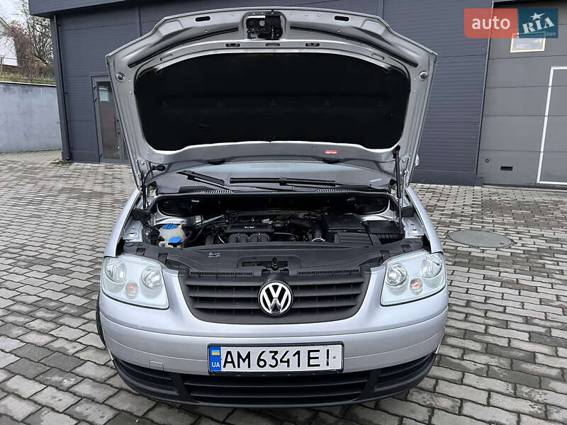 Минивэн Volkswagen Touran 2005 в Малине фото 63 Минивэн Volkswagen Touran 2005 в Малине