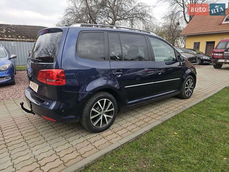 Минивэн Volkswagen Touran 2012 в Стрые