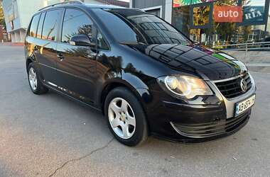 Минивэн Volkswagen Touran 2009 в Калиновке