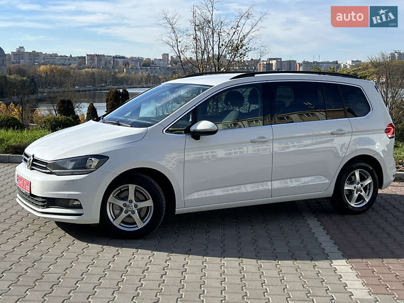 Микровэн Volkswagen Touran 2020 в Тернополе