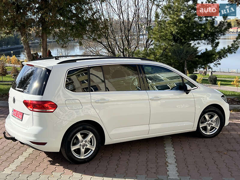 Микровэн Volkswagen Touran 2020 в Тернополе