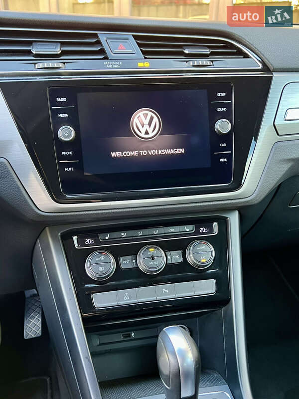 Микровэн Volkswagen Touran 2020 в Тернополе