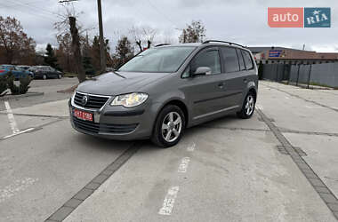 Минивэн Volkswagen Touran 2007 в Луцке