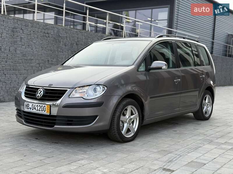 Минивэн Volkswagen Touran 2007 в Белой Церкви