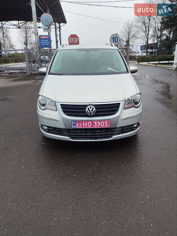 Volkswagen Touran 2010