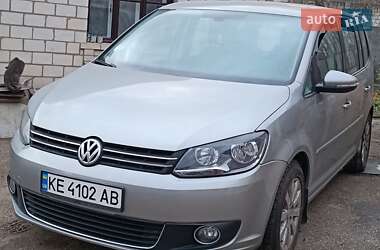 Минивэн Volkswagen Touran 2011 в Бершади