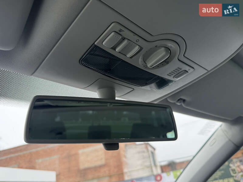 Мінівен Volkswagen Touran 2005 в Лубнах фото 36 Мінівен Volkswagen Touran 2005 в Лубнах