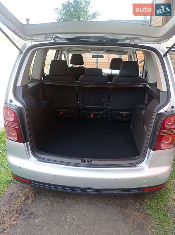 Мінівен Volkswagen Touran 2007 в Костопілі