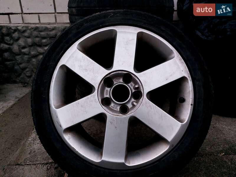 Мінівен Volkswagen Touran 2007 в Чернівцях фото 29 Мінівен Volkswagen Touran 2007 в Чернівцях