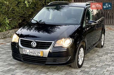 Мінівен Volkswagen Touran 2010 в Старокостянтинові
