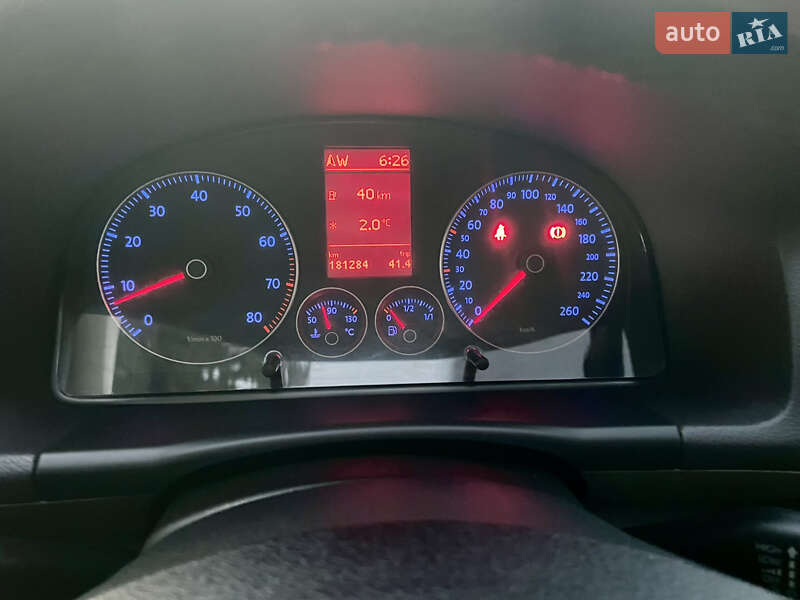 Минивэн Volkswagen Touran 2010 в Староконстантинове фото 16 Минивэн Volkswagen Touran 2010 в Староконстантинове