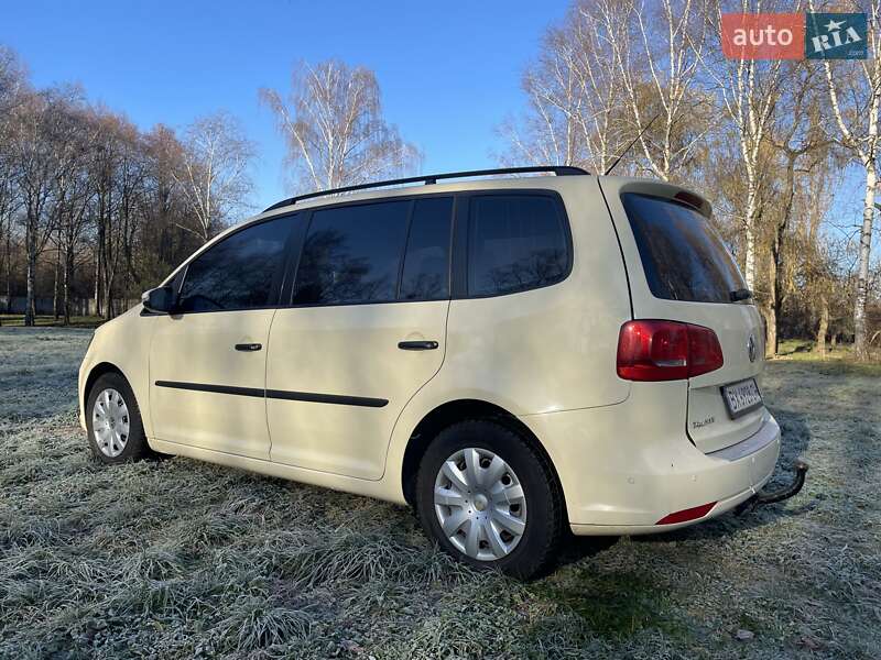 Минивэн Volkswagen Touran 2013 в Староконстантинове