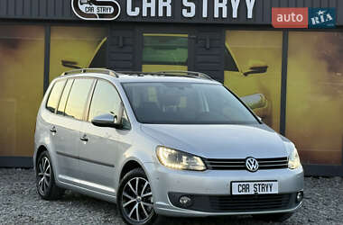 Мінівен Volkswagen Touran 2012 в Стрию