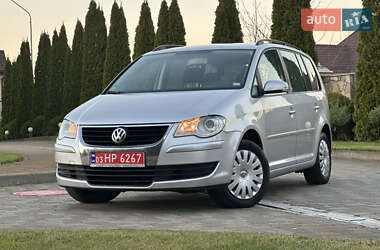 Мінівен Volkswagen Touran 2008 в Сарнах