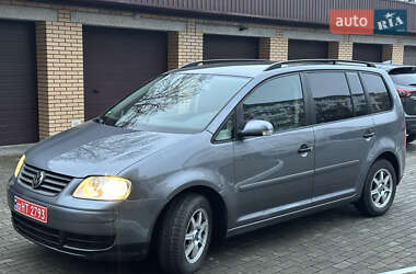 Мінівен Volkswagen Touran 2006 в Луцьку