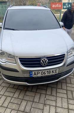 Мінівен Volkswagen Touran 2007 в Дніпрі