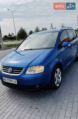 Минивэн Volkswagen Touran 2004 в Ужгороде