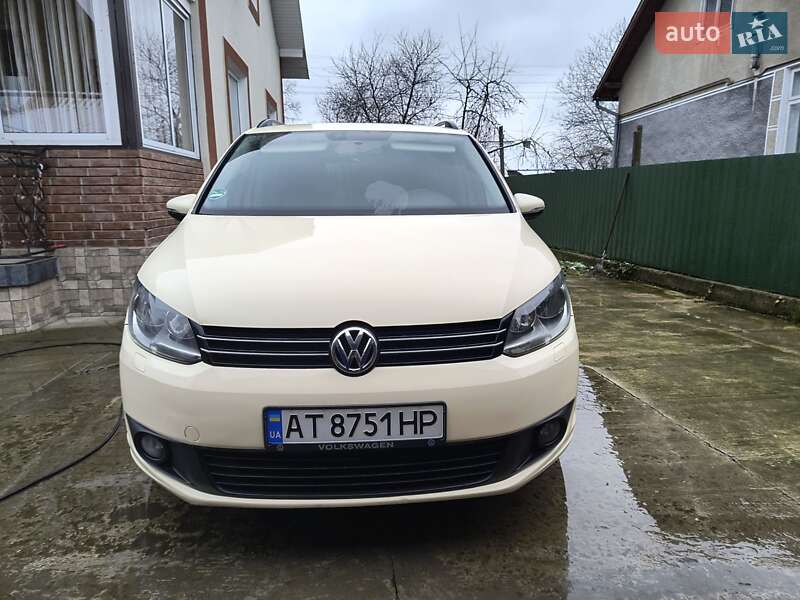 Минивэн Volkswagen Touran 2013 в Ивано-Франковске