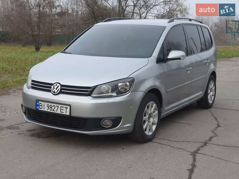 Минивэн Volkswagen Touran 2011 в Кременчуге