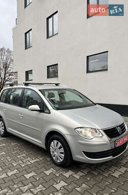Мінівен Volkswagen Touran 2008 в Хмельницькому