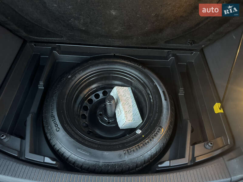 Минивэн Volkswagen Touran 2008 в Ровно