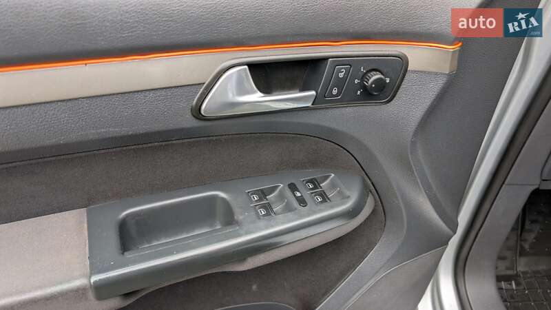 Минивэн Volkswagen Touran 2007 в Шепетовке фото 11 Минивэн Volkswagen Touran 2007 в Шепетовке