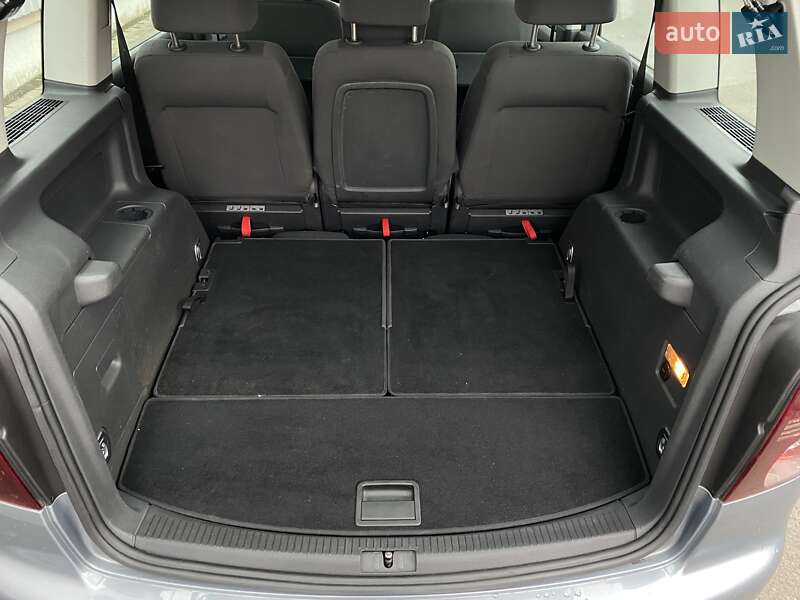 Минивэн Volkswagen Touran 2010 в Мукачево фото 10 Минивэн Volkswagen Touran 2010 в Мукачево